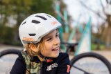 Auch Kinder mögen es leicht und schick - dann macht das Helmtragen gleich viel mehr Spaß.