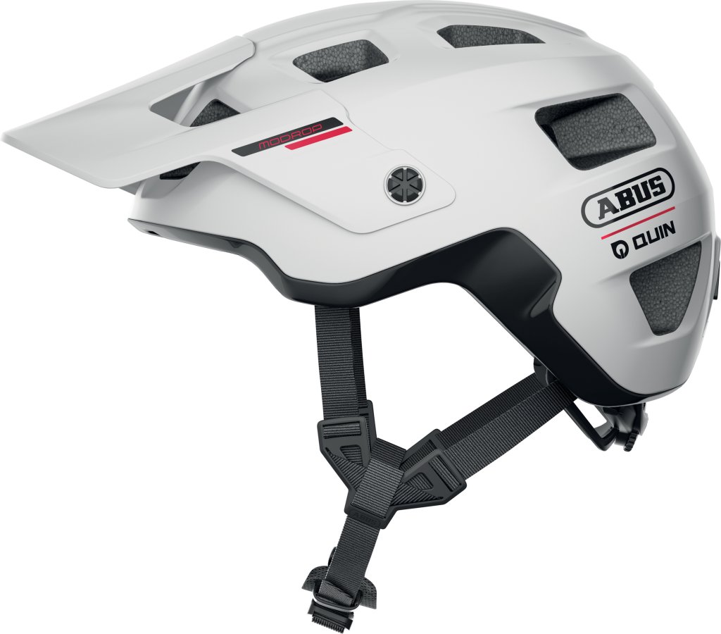 Freisteller Seitenansicht Mountainbikehelm
