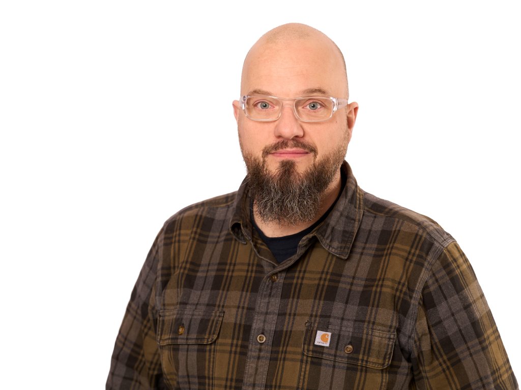 Mann mit Brille im Porträt