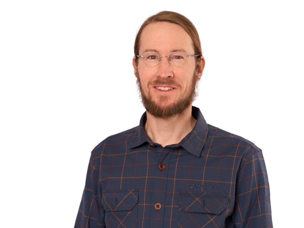 Mann mit Brille im Porträt