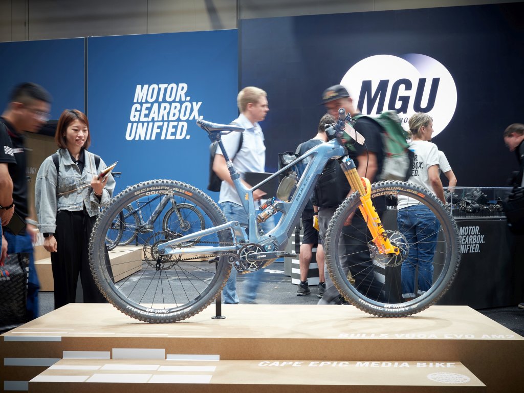 E-MTB von Bulls mit MGU von Pinion auf der Eurobike.