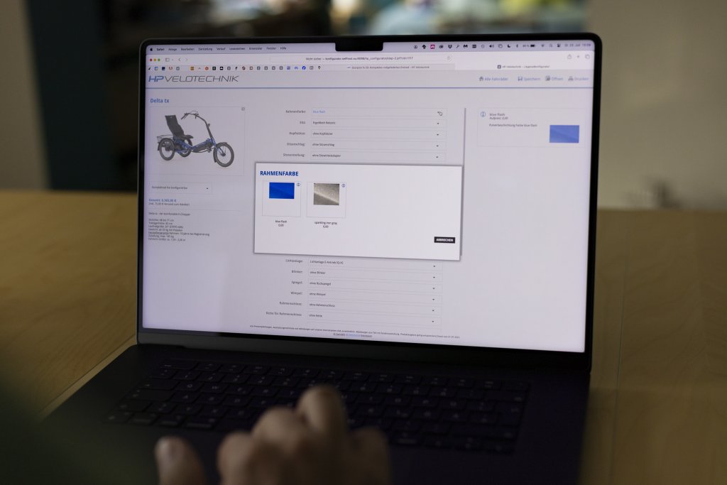 Laptop-Bildschirm mit Fahrradseite