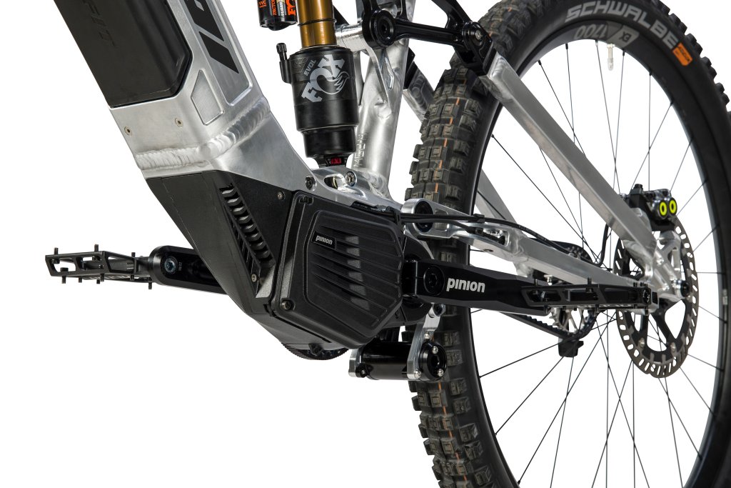 E-Bike-Antrieb mit der Aufschrift „Pinion“