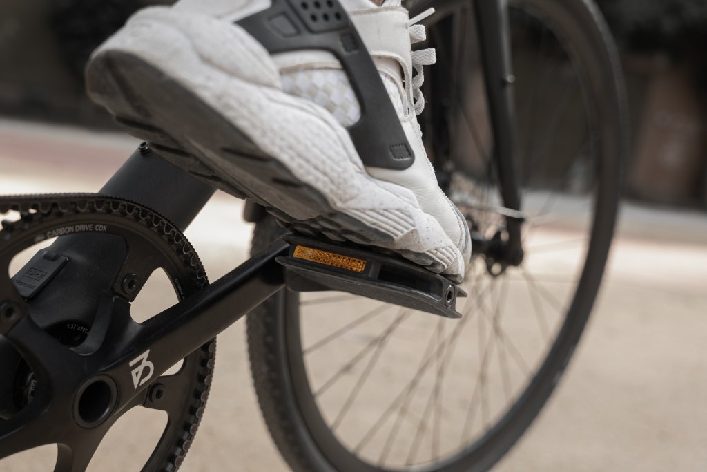Schuh auf Fahrradpedal