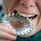 Für 2019 stellt Carbonriemen-Antriebsspezialist Gates neue Zahnscheiben für Nabenschaltungen vor. Die "CDC"-Scheiben sind aus Cro-Moly-Stahl gefertigt und sollen mit Wartungsarmut und Laufruhe vor allem Pendler überzeugen.